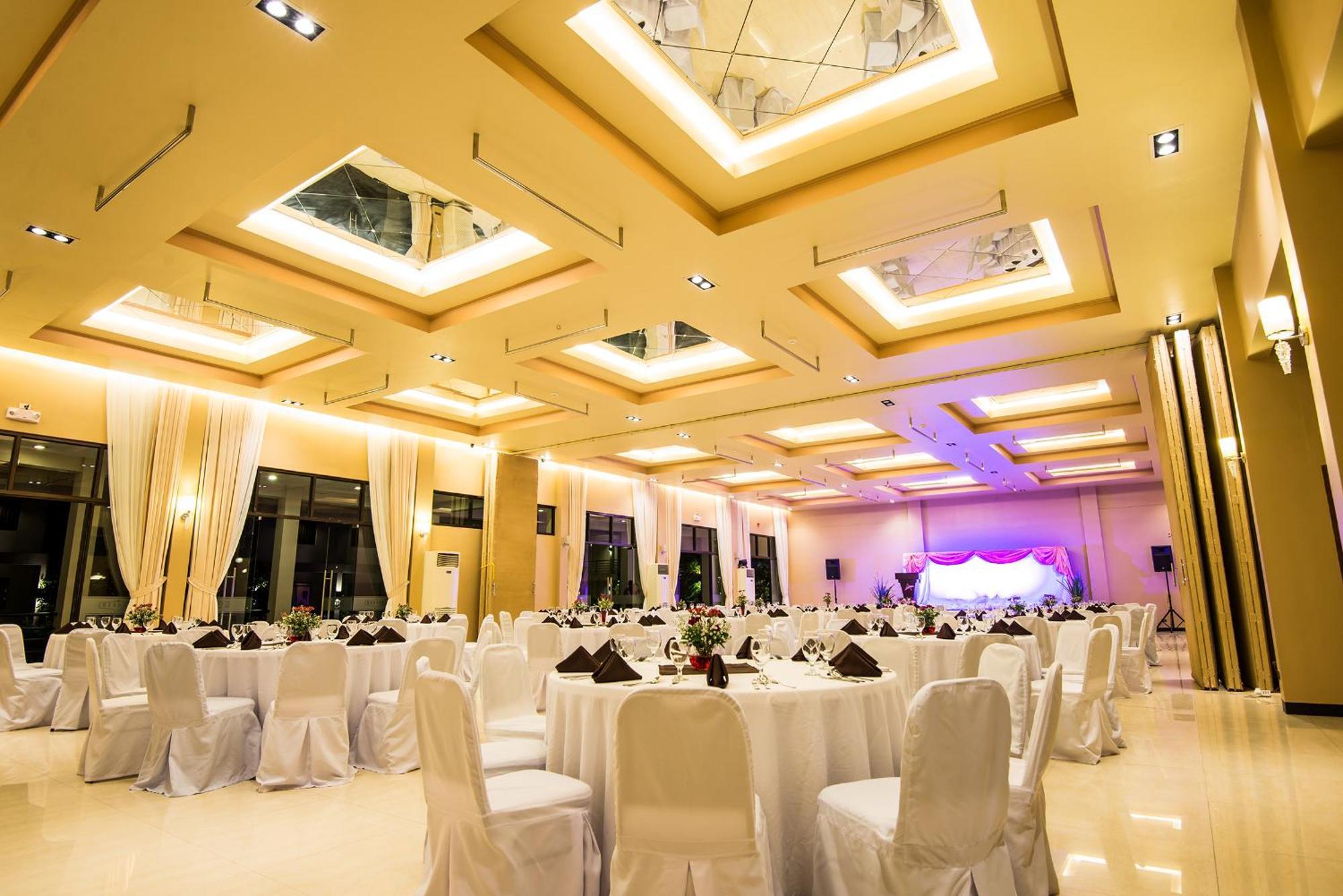 Ariana Hotel Dipolog Ngoại thất bức ảnh