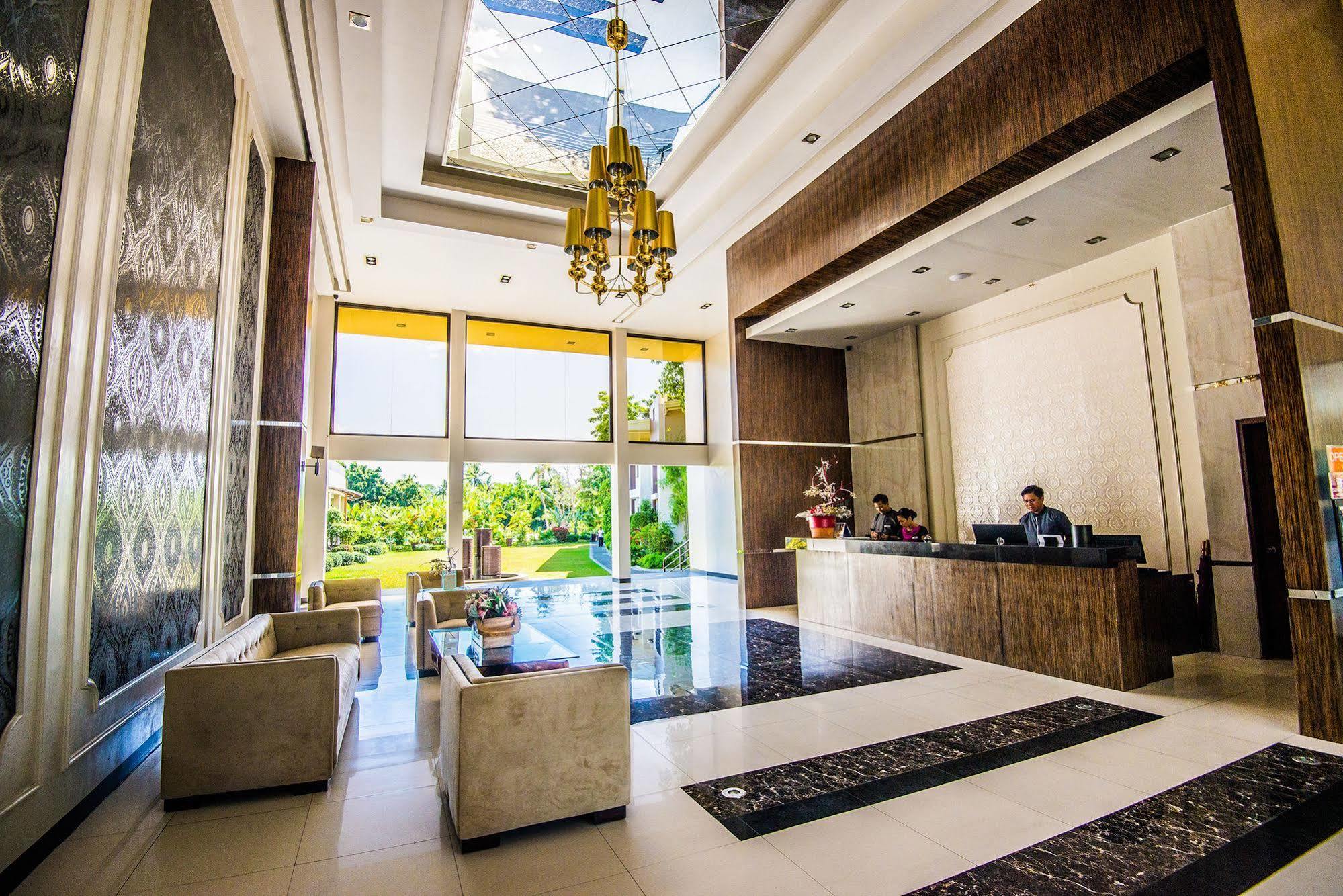 Ariana Hotel Dipolog Ngoại thất bức ảnh